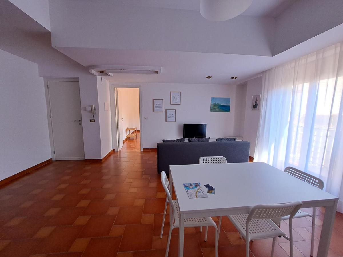 Casavacanze Nel Blu Scirocco Ізола-делле-Фемміне Екстер'єр фото